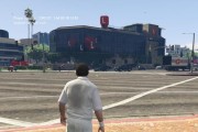 《GTA5》PC版自行车爬墙攻略（教你如何在游戏中轻松爬上高墙）